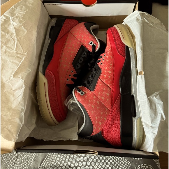 Air Jordan 3 Retro 'Doernbecher' 2013